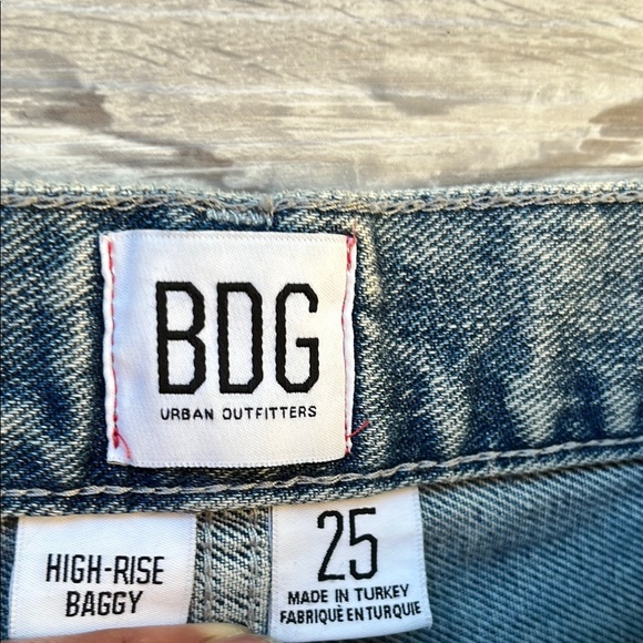 BDG Light Wash Denim Jeans - Picture 2 of 10